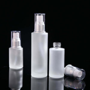 China Wholesale Empty Frosted White Glass Bottle for Cosmetic Packaging Nature High Pigment Oil Control SPF 30 Matte Liquid Foundation Face Makeup Packaging
