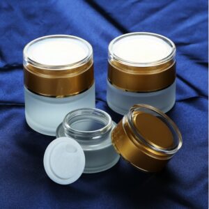 Wholesale Empty Round High End Cute Squeeze Baby Travel Mini Lotion Glass Bottle Cream Jar Skincare Set Packaging
