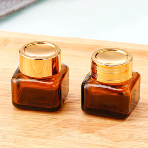 Wholesale 20g Eye Cream Bottle Square Light Resistant Glass Cream Bottle Brown Sealed with Lid Cosmetic Dispenser Bottle