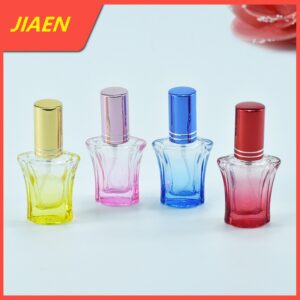 China Wholesale Empty Colorful 8ml Flint Glass Haped Refillable Perfume Bottles Cosmetic Bottle with Spray Atomizer