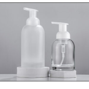 China Wholesale Hot Selling Home Restaurant 8oz 12oz Hand Soap Hand Sanitizer Shower Gel Cleanser Package Glass Lotion Bottle with Pump Dispenser