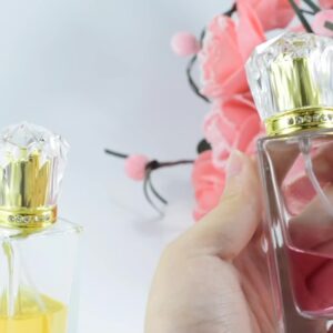 Luxury Square Glass Mist Spray Bottle with Crown Shaped Sprayer Lid