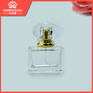 Wholesale Luxury Empty Clear Eco Friendly 30ml Square Glass Alcohol Mist Spray Bottle with Sprayer Lid