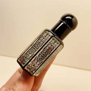 Wholesale Luxury Laser Coated Crystal Oil Bottle 3ml 6ml 12ml Spiral Sealed Perfume Glass Bottle Roller on Bottle